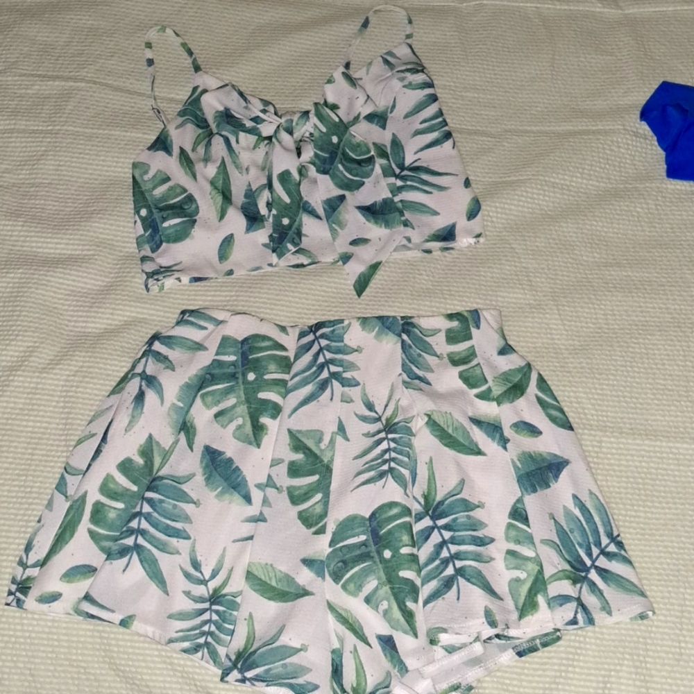 Solaris Style Sz Small 2 piece set